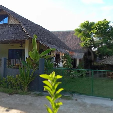 Weeroona Huts Homestay Pacifico San Isidro  Luaran gambar